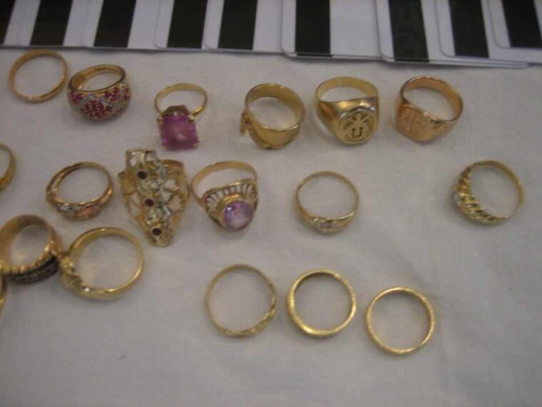 La Policia Recupera Un Buen Numero De Joyas Robadas Lasprovincias Es Foto 6 De 13