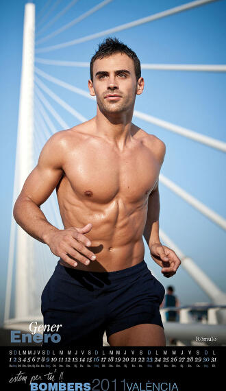 Los Bomberos Posan Para Su Calendario De 2011 Lasprovincias Es Foto 1 De 14 calendario bomberos valencia 2008